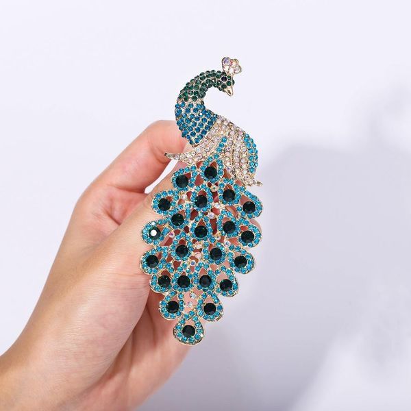 tuliper peacock brooches for women kpop pins bird blue gold animal pendant crystal jewelry broche femme fashion przypinki 201009, Gray
tuliper peacock brooches for women kpop pins bird blue gold animal pendant crystal jewelry broche femme fashion przypinki 201009, Gray