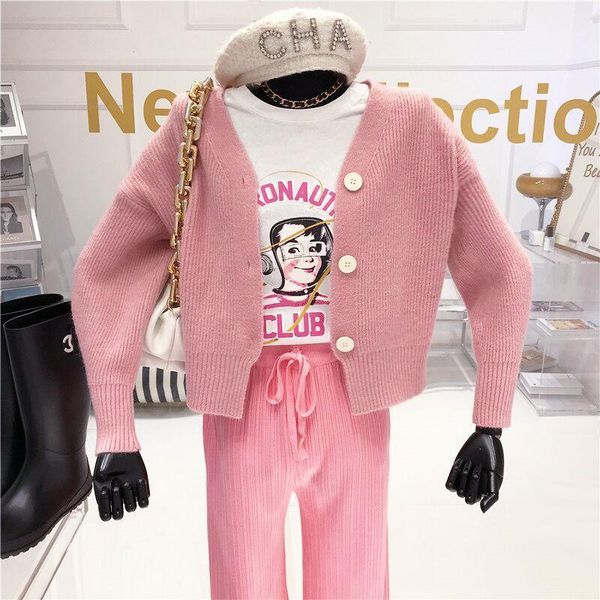 v-neck knitted cardigan 2020 autumn/winter new lazy style wear a long sleeve sweater over the, White
v-neck knitted cardigan 2020 autumn/winter new lazy style wear a long sleeve sweater over the, White