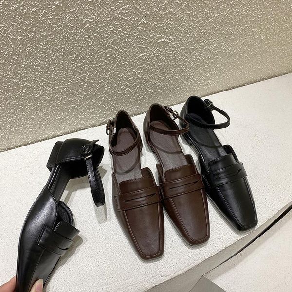 new women sandals square toe ladies shoes causal thick low heel female sandals fashion british style flats slides woman, Black
new women sandals square toe ladies shoes causal thick low heel female sandals fashion british style flats slides woman, Black