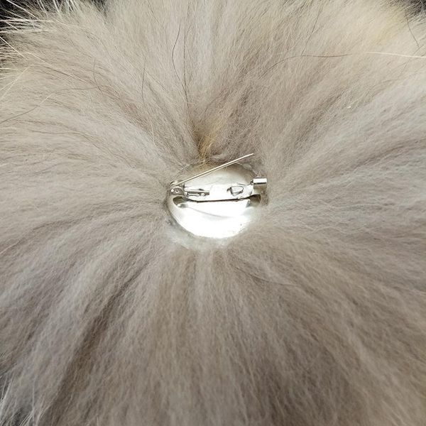 really natural animal raccoon hair ball 12-15cm large pompom with buckle brooch pin beanies knitted hats caps accessories sqccfj, Black;white
really natural animal raccoon hair ball 12-15cm large pompom with buckle brooch pin beanies knitted hats caps accessories sqccfj, Black;white