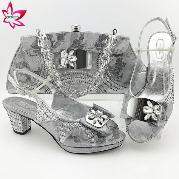 silver latest comfortable shoes and bags set italian sets 2020 african shoes and matching bags women rhinestone wedding, Black
silver latest comfortable shoes and bags set italian sets 2020 african shoes and matching bags women rhinestone wedding, Black