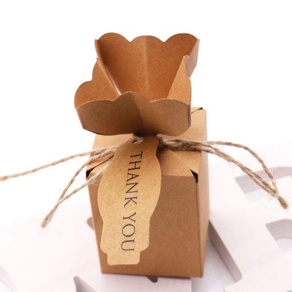 vintage paper creative boxes diy kraft candy gift bag with rose flower chocolate packaging party wedding decoration favors
vintage paper creative boxes diy kraft candy gift bag with rose flower chocolate packaging party wedding decoration favors