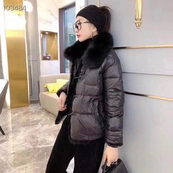 popular logo autumn and winter thickening warm simple temperament waist fox fur collar mink down down jacket women short thick coat, Black
popular logo autumn and winter thickening warm simple temperament waist fox fur collar mink down down jacket women short thick coat, Black