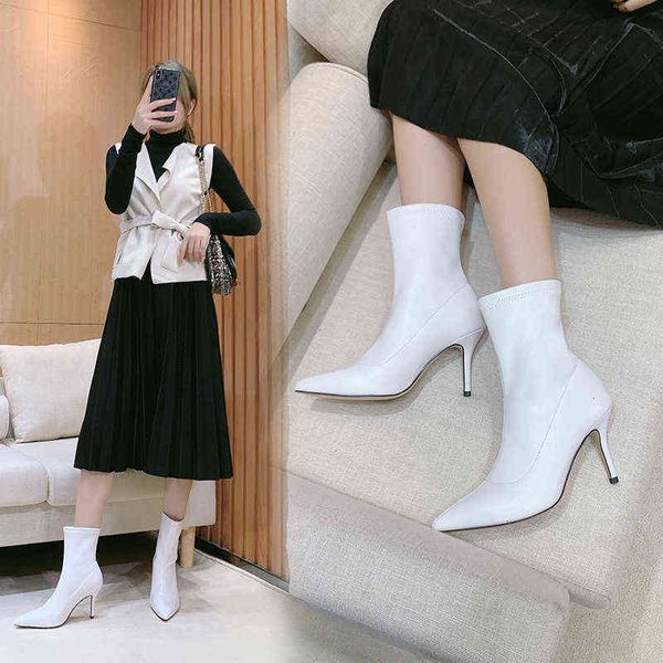 2022 autumn and winter fashion shoesrt boot's pointed soft leather boots wind thin heel medium, Black
2022 autumn and winter fashion shoesrt boot's pointed soft leather boots wind thin heel medium, Black
