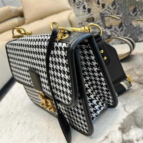 2022famous luxury women designers wallets embroidery shoulder bags handbags lock messenger envelope bag chidori shell
2022famous luxury women designers wallets embroidery shoulder bags handbags lock messenger envelope bag chidori shell