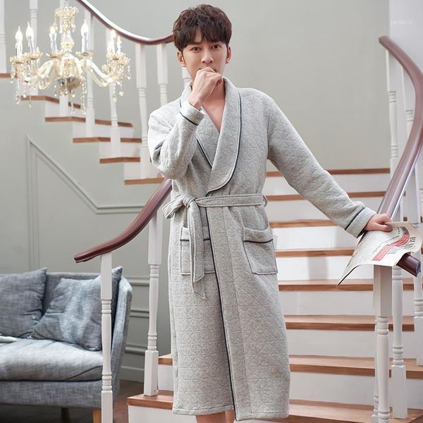 air cotton long sleeve chinese men quilted robes gown new male kimono interlayer keep warm bathrobe thick sleepwear nightwear1, Black;brown
air cotton long sleeve chinese men quilted robes gown new male kimono interlayer keep warm bathrobe thick sleepwear nightwear1, Black;brown