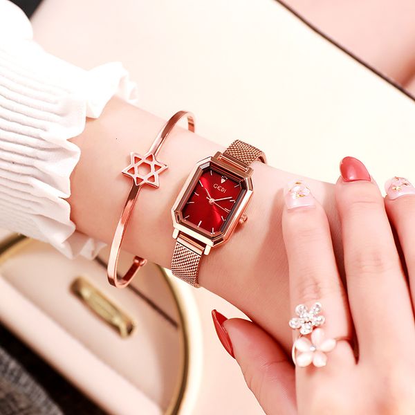 rhinestone square women watches 2021 new retro mini stainless steel mesh belt small dial thin strips quartz bracelet watch reloj, Slivery;brown
rhinestone square women watches 2021 new retro mini stainless steel mesh belt small dial thin strips quartz bracelet watch reloj, Slivery;brown
