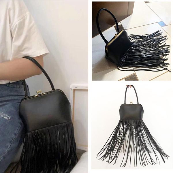 shoulder bags brass golden metal frame women handbags long tassel crossbody hand purse black shell handle fringe bag female
shoulder bags brass golden metal frame women handbags long tassel crossbody hand purse black shell handle fringe bag female