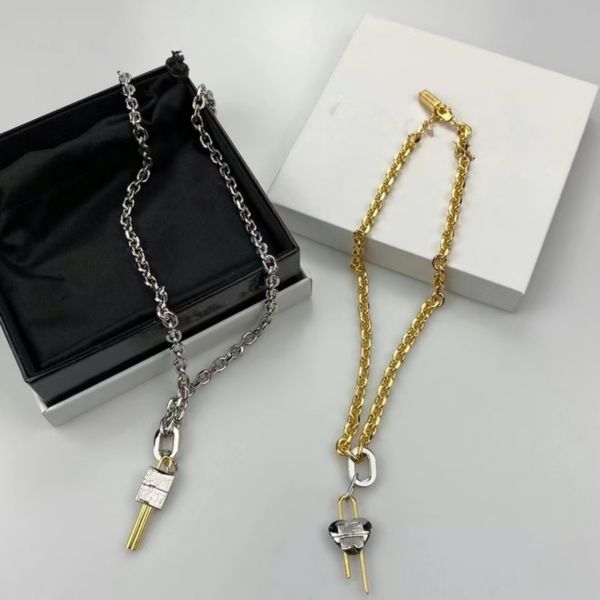 22ss french designer g letter heart-shaped lock pendant men and women necklace hip hop fashion street holiday gifts, Silver
22ss french designer g letter heart-shaped lock pendant men and women necklace hip hop fashion street holiday gifts, Silver