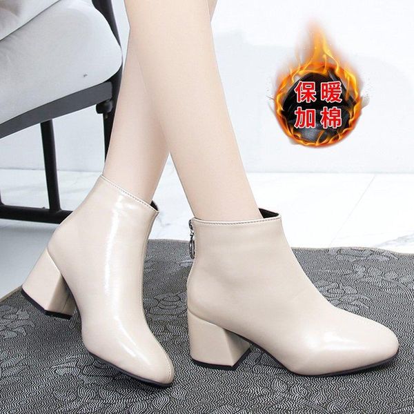 2020 new fashion leather ankle boots women thick high heels zipper pointed toe autumn winter woman shoes square heel white black
2020 new fashion leather ankle boots women thick high heels zipper pointed toe autumn winter woman shoes square heel white black