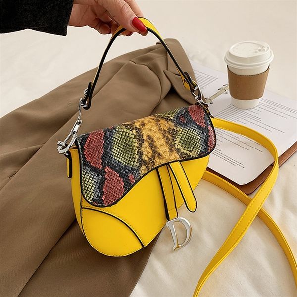 2022 factory wholesale new snake pattern tide texture portable one shoulder women's net red fashion messenger foreign style saddle bag
2022 factory wholesale new snake pattern tide texture portable one shoulder women's net red fashion messenger foreign style saddle bag