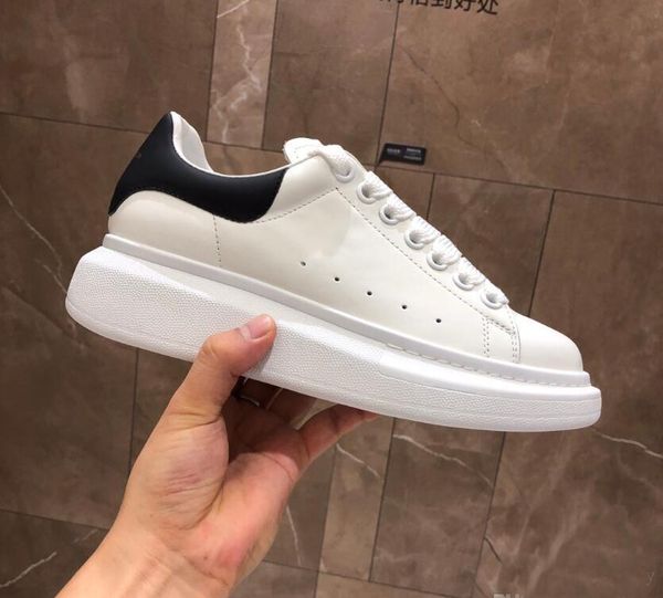 2019 men shoes fashion women shoes men's leather lace up platform oversized sole sneakers white black casual shoes with box
2019 men shoes fashion women shoes men's leather lace up platform oversized sole sneakers white black casual shoes with box
