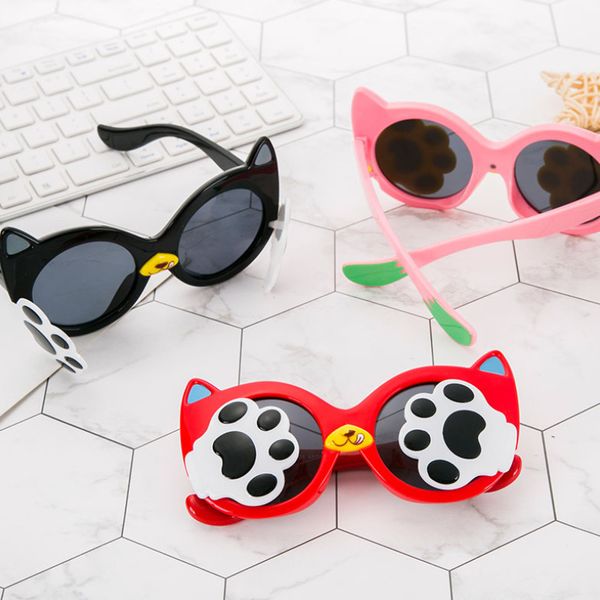 fashion personality bear footprints polarized baby sunglasses silicone soft material anti ultraviolet children's sunglasses can be turn, White;black
fashion personality bear footprints polarized baby sunglasses silicone soft material anti ultraviolet children's sunglasses can be turn, White;black