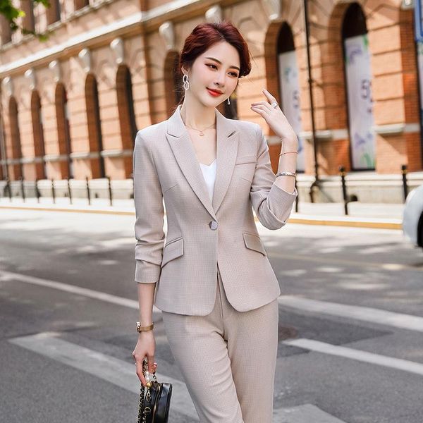 casual high-quality professional women's office sets 2020 new autumn and winter plaid ladies jacket two-piece fashion trousers, White
casual high-quality professional women's office sets 2020 new autumn and winter plaid ladies jacket two-piece fashion trousers, White