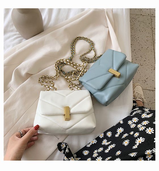 fashion chains women shoulder bags designer linge handbags luxury soft pu leather crossbdoy bag female small purses totes 2020 c1016
fashion chains women shoulder bags designer linge handbags luxury soft pu leather crossbdoy bag female small purses totes 2020 c1016