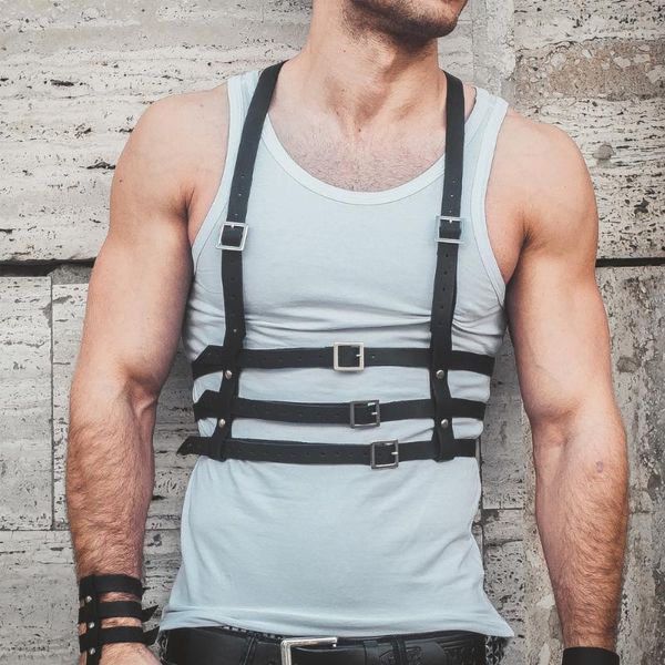 designer belts men suspenders for men gothic leather harness belt 3 lines punk garter belts, Black;brown
designer belts men suspenders for men gothic leather harness belt 3 lines punk garter belts, Black;brown