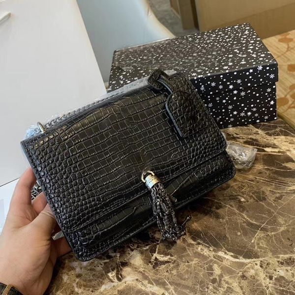 french brand handbag leather alligator women bag chain tassel shoulder bag luxury leather retro ladies totes
french brand handbag leather alligator women bag chain tassel shoulder bag luxury leather retro ladies totes
