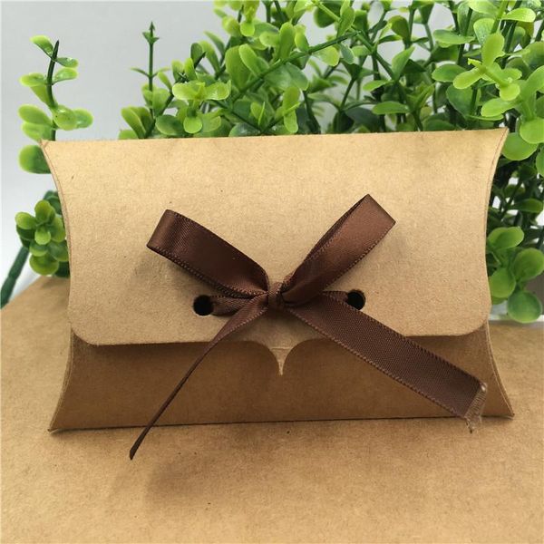 100pcs lot 12.582.5cm pillow gift box cardboard paper boxes wedding candy box party muffin cake candy supplies wmtbqk bdesybag
100pcs lot 12.582.5cm pillow gift box cardboard paper boxes wedding candy box party muffin cake candy supplies wmtbqk bdesybag