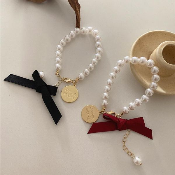 charm bracelets elegant black wine red color bow adjustable bangle pearl bracelet round letter pendant for women girls party jewelry, Golden;silver
charm bracelets elegant black wine red color bow adjustable bangle pearl bracelet round letter pendant for women girls party jewelry, Golden;silver