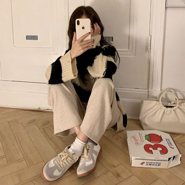 women's tracksuits 2021 winter tow piece set for women suits female preppy style loose korean striped knitted sweater casual wide-leg p, Gray
women's tracksuits 2021 winter tow piece set for women suits female preppy style loose korean striped knitted sweater casual wide-leg p, Gray