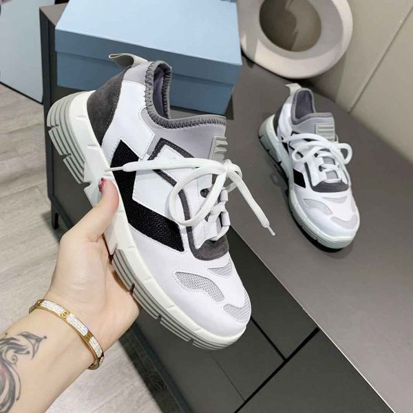 new 2021 men women casual shoes platform casual sneakers shoes low black white utility mens trainer sports shoe with box
new 2021 men women casual shoes platform casual sneakers shoes low black white utility mens trainer sports shoe with box