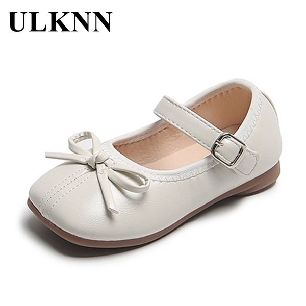 ulknn girls' leather shoes 2020 autumn new bow children's moccasin-gommino korean-style soft bottom kid's flats 1029, Black;red
ulknn girls' leather shoes 2020 autumn new bow children's moccasin-gommino korean-style soft bottom kid's flats 1029, Black;red