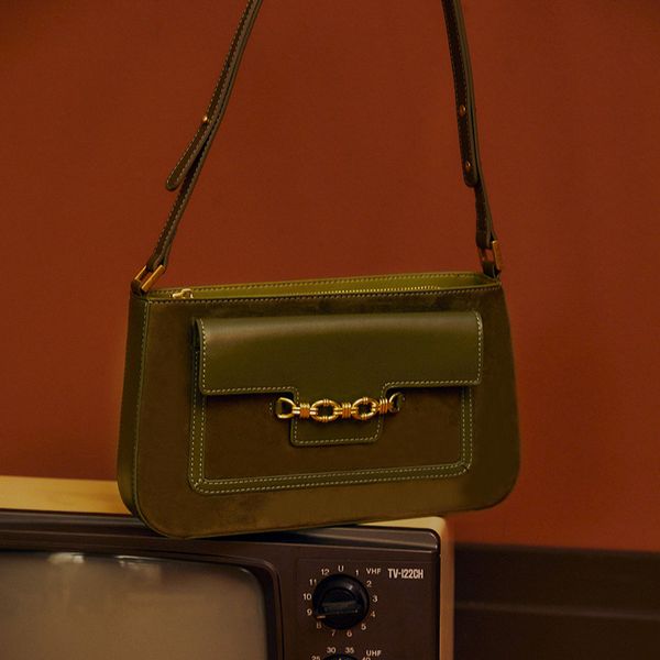 la festin french underarm 2020 new fashion shoulder messenger retro portable baguette designer female bag c0121
la festin french underarm 2020 new fashion shoulder messenger retro portable baguette designer female bag c0121