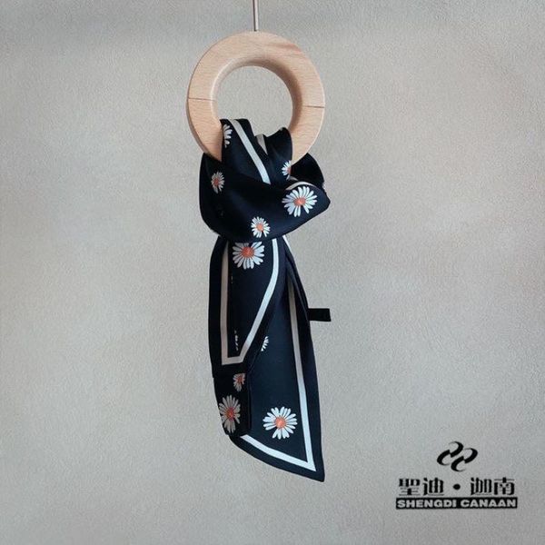 scarves 2021 nian style spring summer arm bag small silk korean-style dongdaemun neckerchief hair band ribbon daisy ears, Blue;gray
scarves 2021 nian style spring summer arm bag small silk korean-style dongdaemun neckerchief hair band ribbon daisy ears, Blue;gray