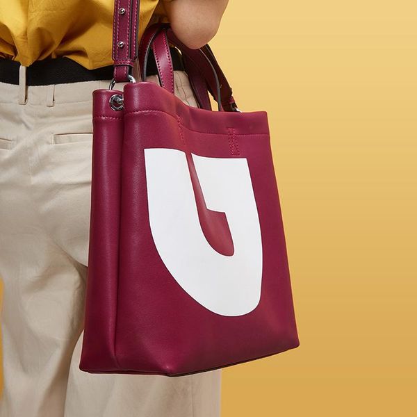 contrast letter bag europe and america new fashion women bag ladies one-shoulder wild diagonal wine red shopping bag gift 1220
contrast letter bag europe and america new fashion women bag ladies one-shoulder wild diagonal wine red shopping bag gift 1220