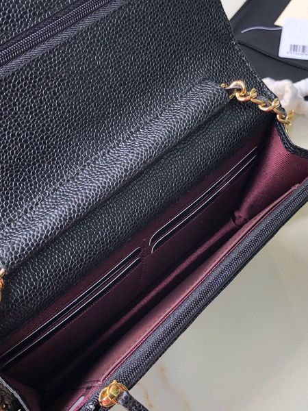 brand luxury designer fashion ladies shoulder bag flip clutch caviar lambskin wallet, Red;black
brand luxury designer fashion ladies shoulder bag flip clutch caviar lambskin wallet, Red;black