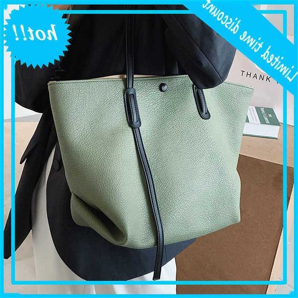 designer big pu learn effects color handbags for women 2021 branded shoulder women's travel trend dame fashion handbag
designer big pu learn effects color handbags for women 2021 branded shoulder women's travel trend dame fashion handbag