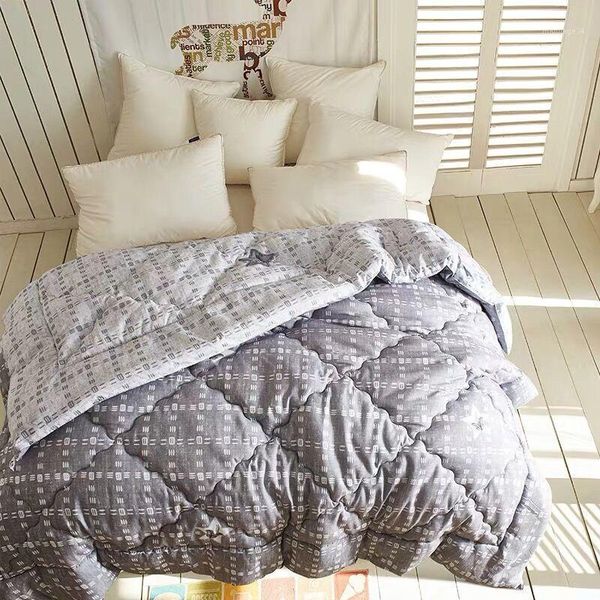 2020 new adults single/double winter thick warm quilts child bedding comforter students dormitory comfortable duvet with filling1
2020 new adults single/double winter thick warm quilts child bedding comforter students dormitory comfortable duvet with filling1