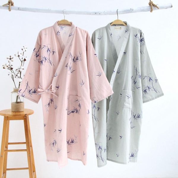 japanese style kimono loose long sleepwear for woman summer couple cotton cardigan breathable pajamas leisure bathrobe1, Black;red
japanese style kimono loose long sleepwear for woman summer couple cotton cardigan breathable pajamas leisure bathrobe1, Black;red