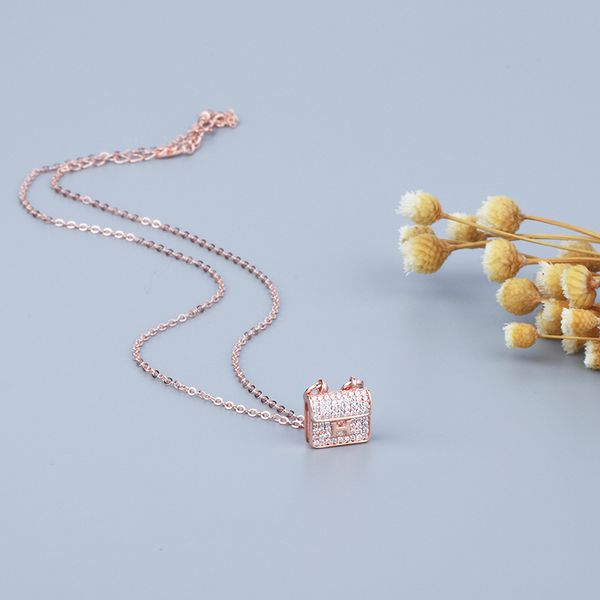 fashion s925 sterling silver h letter bag necklace micro-inlaid full diamond handbag pendant clavicle chain fashion creative ornament female
fashion s925 sterling silver h letter bag necklace micro-inlaid full diamond handbag pendant clavicle chain fashion creative ornament female