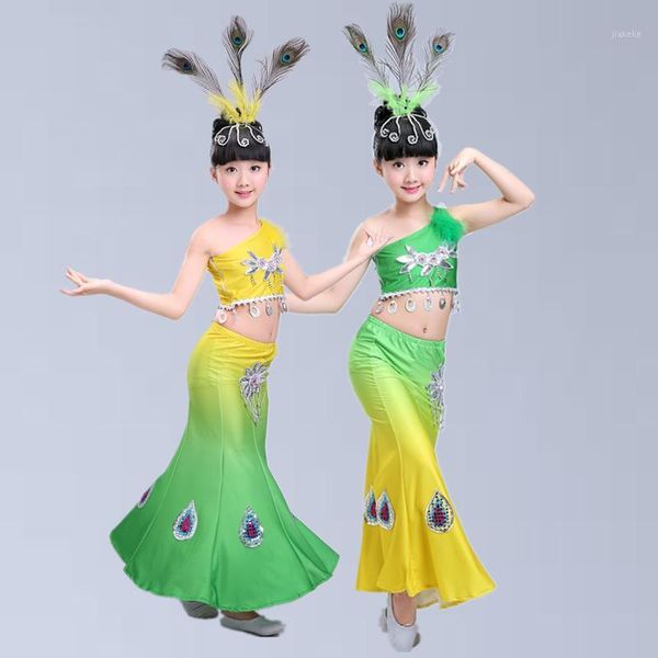 girls peacock costume rhinestone kids traditional chinese dance costume children stage wear chinese folk dance fish tail1, Black;red
girls peacock costume rhinestone kids traditional chinese dance costume children stage wear chinese folk dance fish tail1, Black;red