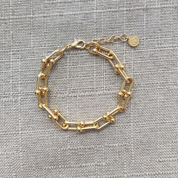 charm bracelets unique gold-color chain bracelet for women statement accessories hip hop chunky thick bangle man 2021 year gift, Golden;silver
charm bracelets unique gold-color chain bracelet for women statement accessories hip hop chunky thick bangle man 2021 year gift, Golden;silver