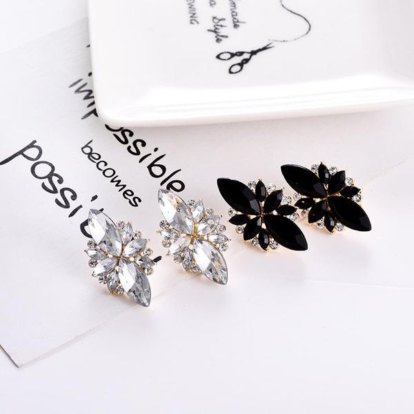 stud lubov fashion elegant opal stone earrings crystal for women christmas party trendy gold color earring jewelry 2021, Golden;silver
stud lubov fashion elegant opal stone earrings crystal for women christmas party trendy gold color earring jewelry 2021, Golden;silver