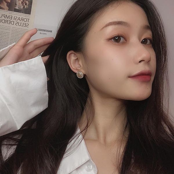 2021 new luxury fashion rhinestone crystal stud earrings geometric round circle flower clip on earring charm jewelry women gift, Golden;silver
2021 new luxury fashion rhinestone crystal stud earrings geometric round circle flower clip on earring charm jewelry women gift, Golden;silver