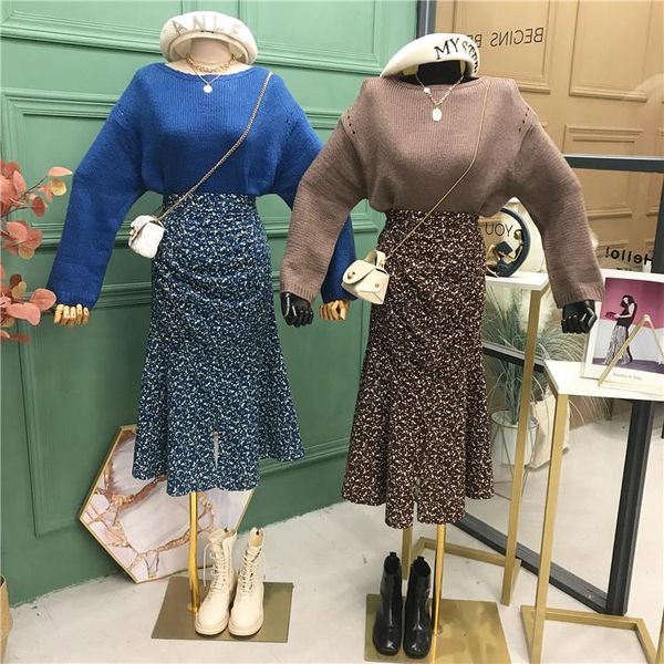 women's tracksuits korean version of the long-sleeved pullover sweater women knit floral open + fork skirt two-piece suit 0923, Gray
women's tracksuits korean version of the long-sleeved pullover sweater women knit floral open + fork skirt two-piece suit 0923, Gray