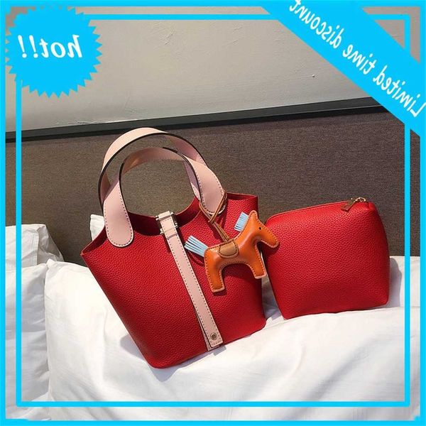 2021 new brand handbag women large to female emmer shoulder bags lady leather messenger nice red shopping bag
2021 new brand handbag women large to female emmer shoulder bags lady leather messenger nice red shopping bag