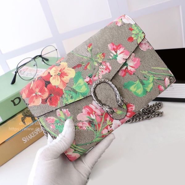 sold fashion genuine leather women luxurys designers shoulder bag women classic letter key chain crossbody bag n22
sold fashion genuine leather women luxurys designers shoulder bag women classic letter key chain crossbody bag n22