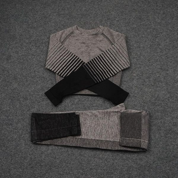 fashion woman designer tracksuit fitness pant yoga set sportwear gym wear clothes flame leggings lady two pieces set sport suit autumn suits, Gray
fashion woman designer tracksuit fitness pant yoga set sportwear gym wear clothes flame leggings lady two pieces set sport suit autumn suits, Gray