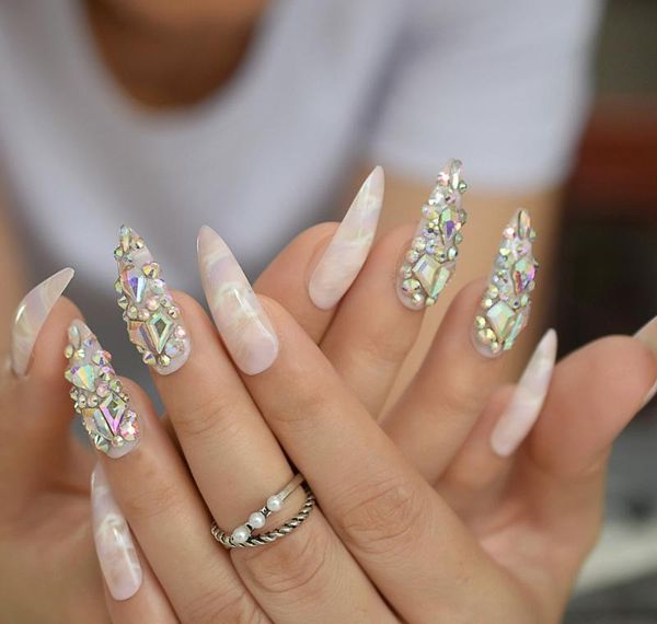 gorgeous luxury press on nails extra long light marble colorful crystal faux ongles with large rhisto wmtahl garment2010, Red;gold 
gorgeous luxury press on nails extra long light marble colorful crystal faux ongles with large rhisto wmtahl garment2010, Red;gold