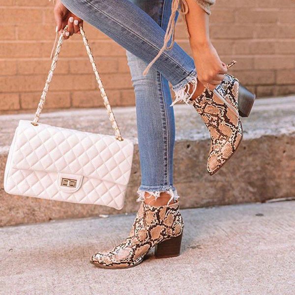 2021 pointed toe ankle boots for women leopards mid heels female casual snake pattern black zip pumps women's shoes plus size 43 
2021 pointed toe ankle boots for women leopards mid heels female casual snake pattern black zip pumps women's shoes plus size 43