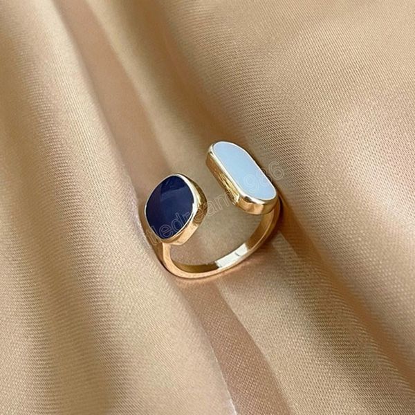2022 french retro square blue ring fashion temperament simple opening ring women's jewelry, Silver
2022 french retro square blue ring fashion temperament simple opening ring women's jewelry, Silver
