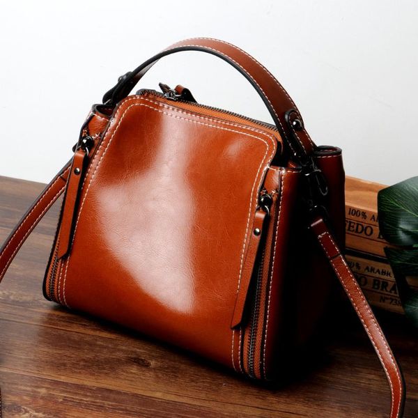 2020 new summer and autumn genuine leather women handbag casual shoulder crossbody bags high grade oil wax cow leather bag
2020 new summer and autumn genuine leather women handbag casual shoulder crossbody bags high grade oil wax cow leather bag