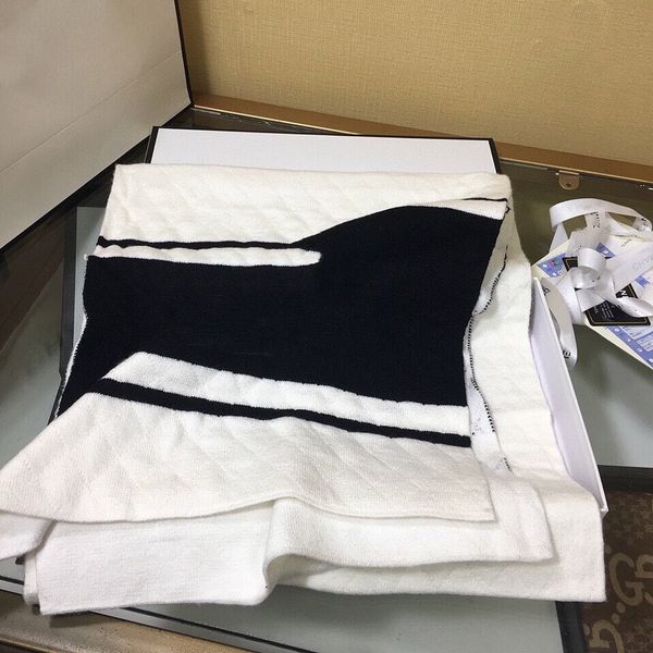 2020 new elegant texture. knitting technology releases the unassuming gorgeous socialite bai fumei's indispensable invincible beauty, Blue;gray
2020 new elegant texture. knitting technology releases the unassuming gorgeous socialite bai fumei's indispensable invincible beauty, Blue;gray