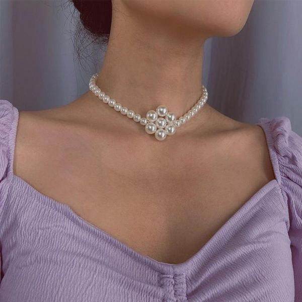 lacteo retro imitation pearl flower choker necklace simple minimalist round bead clavicle chain charm necklace jewelry for women, Golden;silver
lacteo retro imitation pearl flower choker necklace simple minimalist round bead clavicle chain charm necklace jewelry for women, Golden;silver