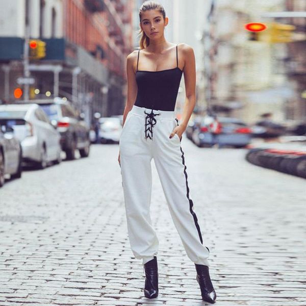 autumn 2020 europe and the united states women 's new loose lace up leisure sports harlem pants trend, Black;white
autumn 2020 europe and the united states women 's new loose lace up leisure sports harlem pants trend, Black;white
