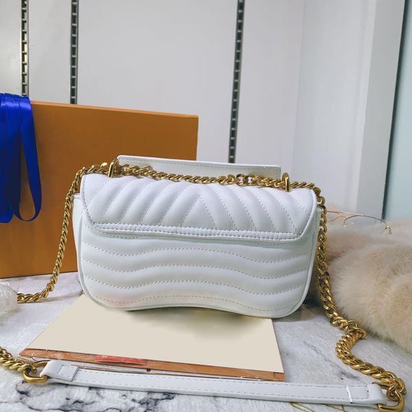 embroidered grid m63956 m63929 mini ecarlate calfskin calfskin inlaid calfskin lining gold metal parts metal chain magnetic closure 2 compar
embroidered grid m63956 m63929 mini ecarlate calfskin calfskin inlaid calfskin lining gold metal parts metal chain magnetic closure 2 compar